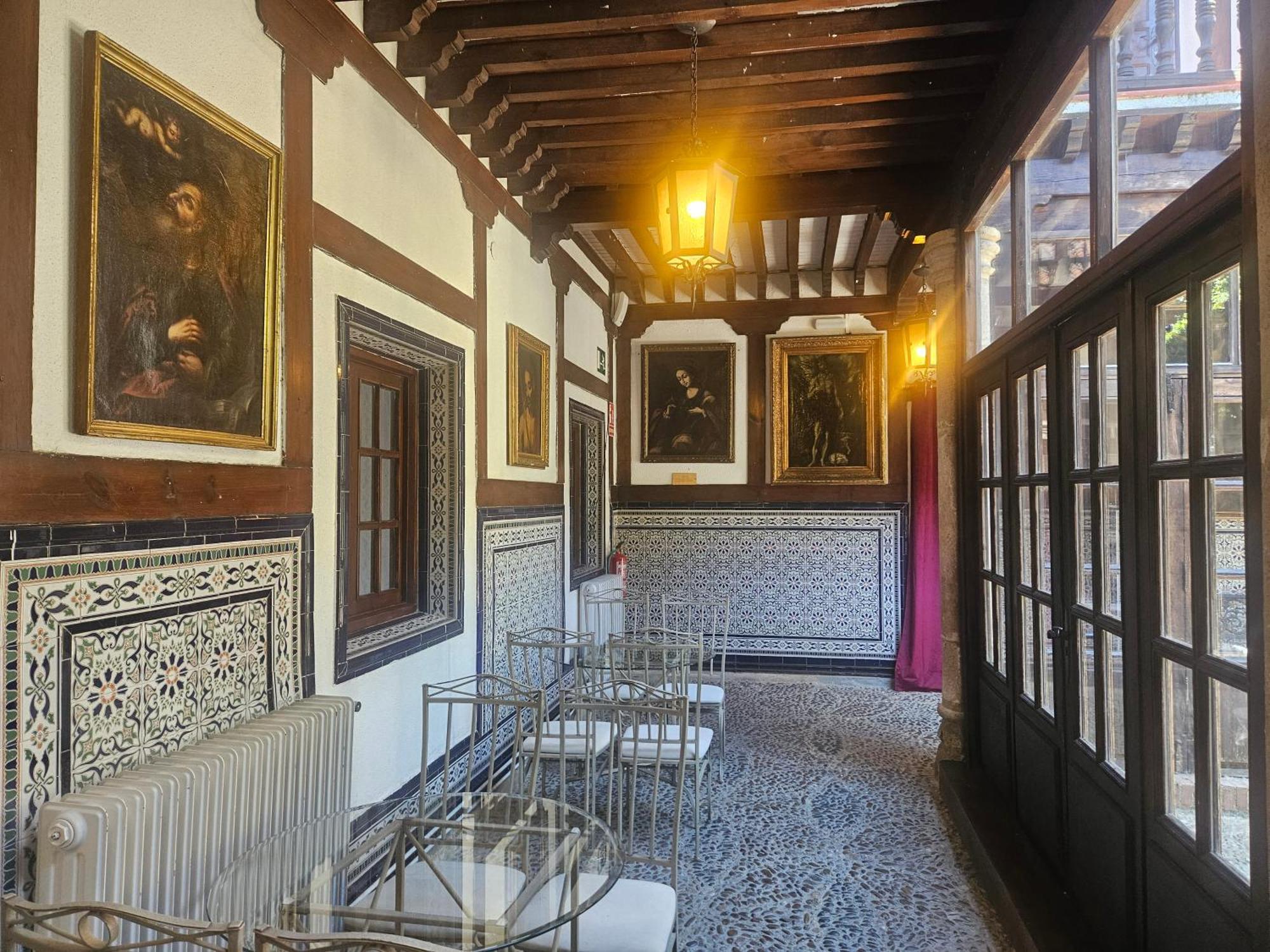 Hotel Real De 2*